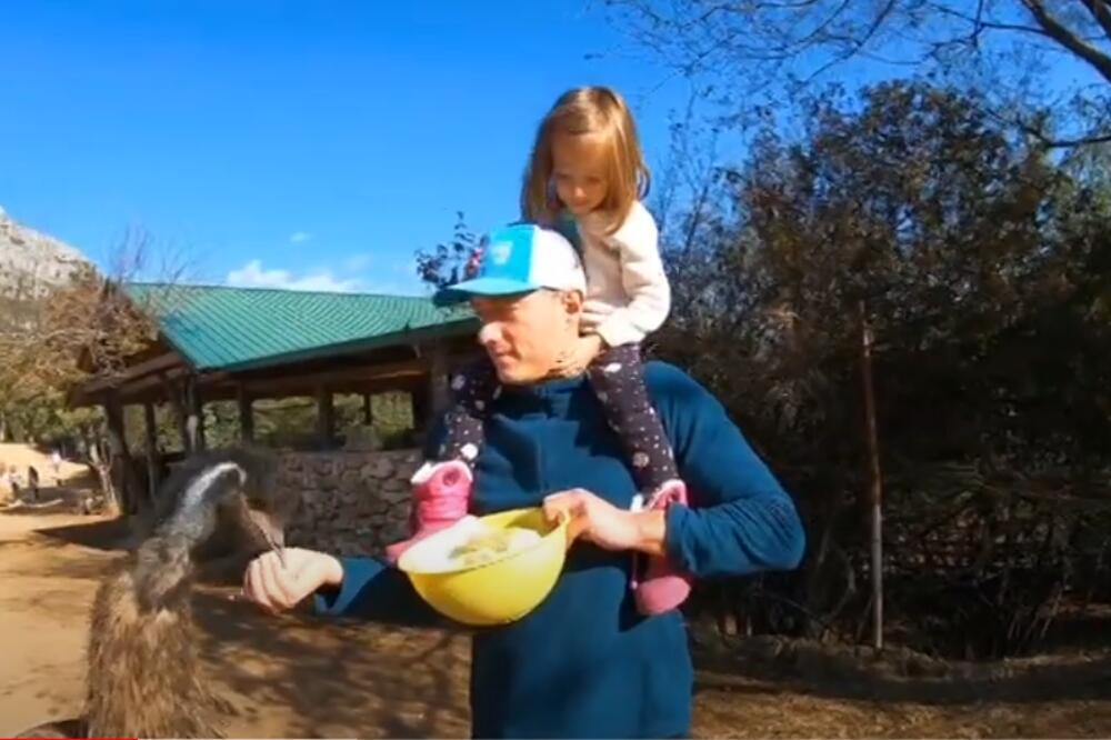 Boje jutra- Milija Čabarkapa sa ćerkom, Foto: Printscreen YouTube