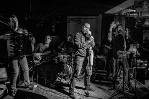 Stavljanje ljudskih priča u kosmički prostor