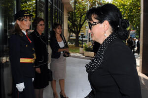 Medenica ostala bez pratnje