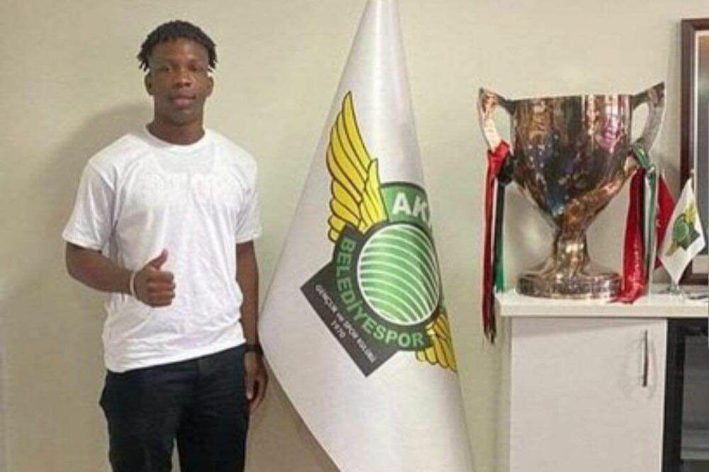 Fudbaler koji nikada nije igrao fudbal, Foto: Twitter