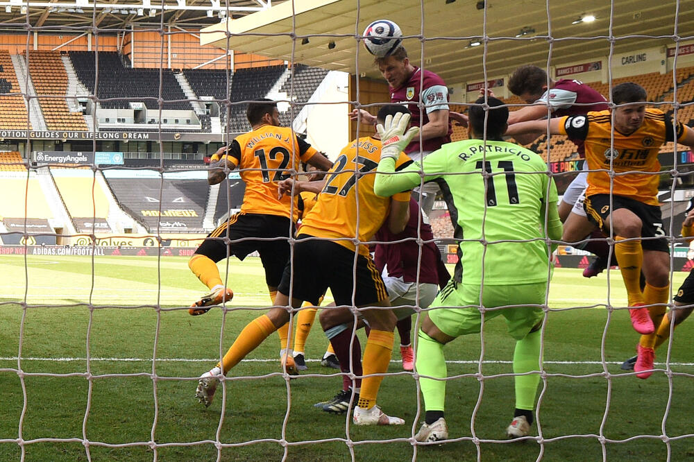 Trenutak za anale - Vud kompletira het-trik u 44. minutu, Foto: REUTERS