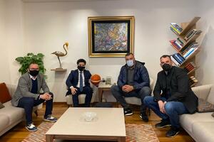 Abazović sa Pekovićem i Radovićem o košarkaškim temama