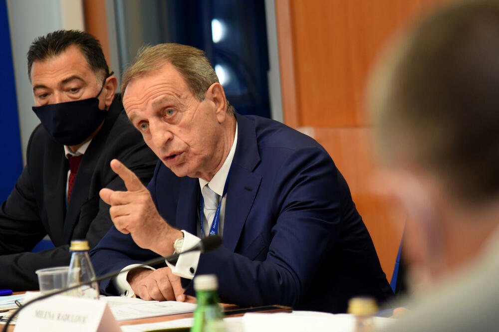 U februaru 2009. primijetili skrivene mane u ugovoru: Brković, Foto: BORIS PEJOVIC