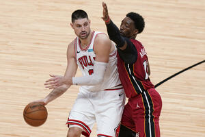 Vučeviću prija Majami: Vodio Čikago do pobjede i pridružio se...