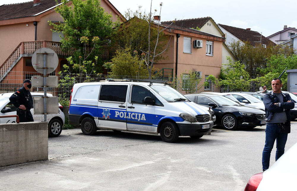 <p>Potpredsjednik Vlade poručio da će Crna Gora uspjeti da se izbori sa organizovanim kriminalom. Rekao je da bi ponovio svoju izjavu o postupku sudije Miroslava Bašovića, bez obzira na kritike</p>