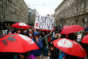 Masovni protest u Ljubljani protiv vlade Janeza Janše