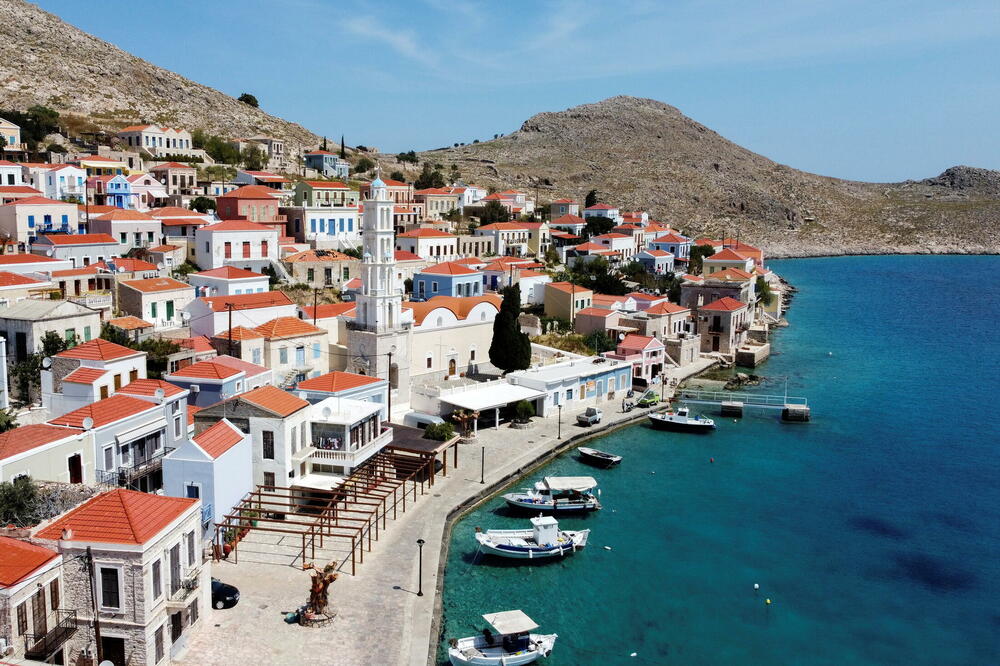 Grčka je među državama koje traže što brže uvođenje digitalnih zdravstvenih sertifikata, Foto: Rojters