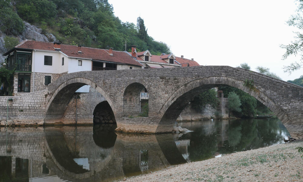 Most knjaza Danila, Rijeka Crnojevića