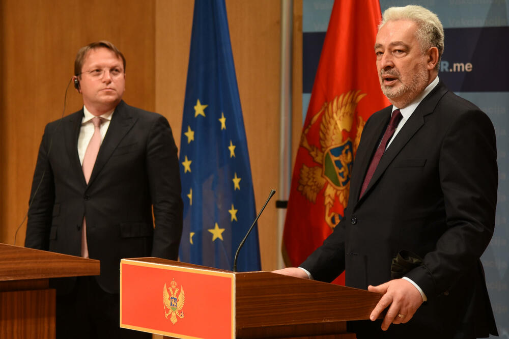 Krivokapić na konferenciji sa Varheljijem, Foto: Luka Zeković