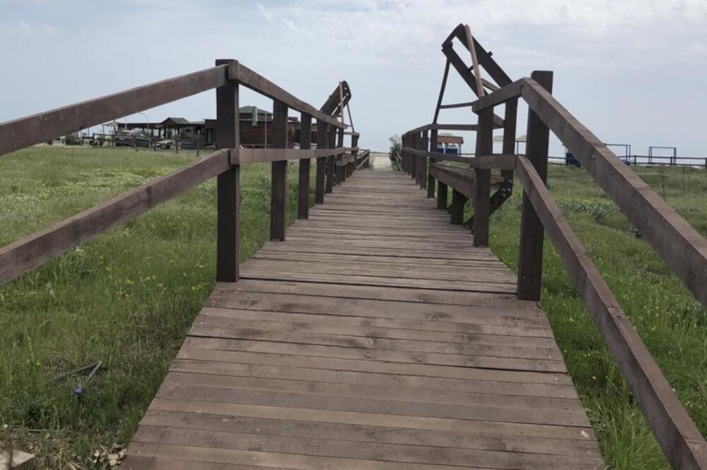 Izgradiće više pasarela preko dina, Foto: Samir Adrović