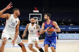 Simon heroj Efesa, „kralj” herojski pao