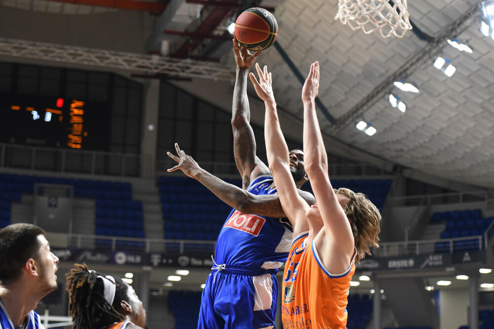 Luković u duelu sa Ridom, Foto: Savo Prelević