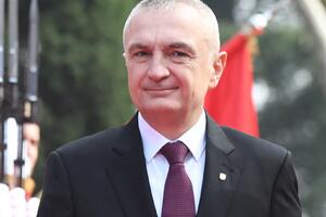 Parlament Albanije osniva komitet za istragu protiv predsjednika...
