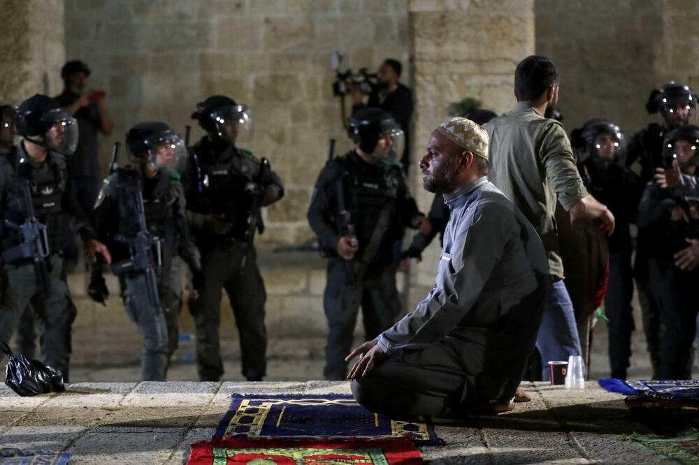 Došlo do sukoba Palestinaca i policije u svetilištu, Foto: REUTERS