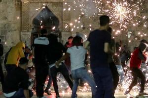 Izrael, Palestina i sukobi: Desetine povrijeđenih kod džamije...