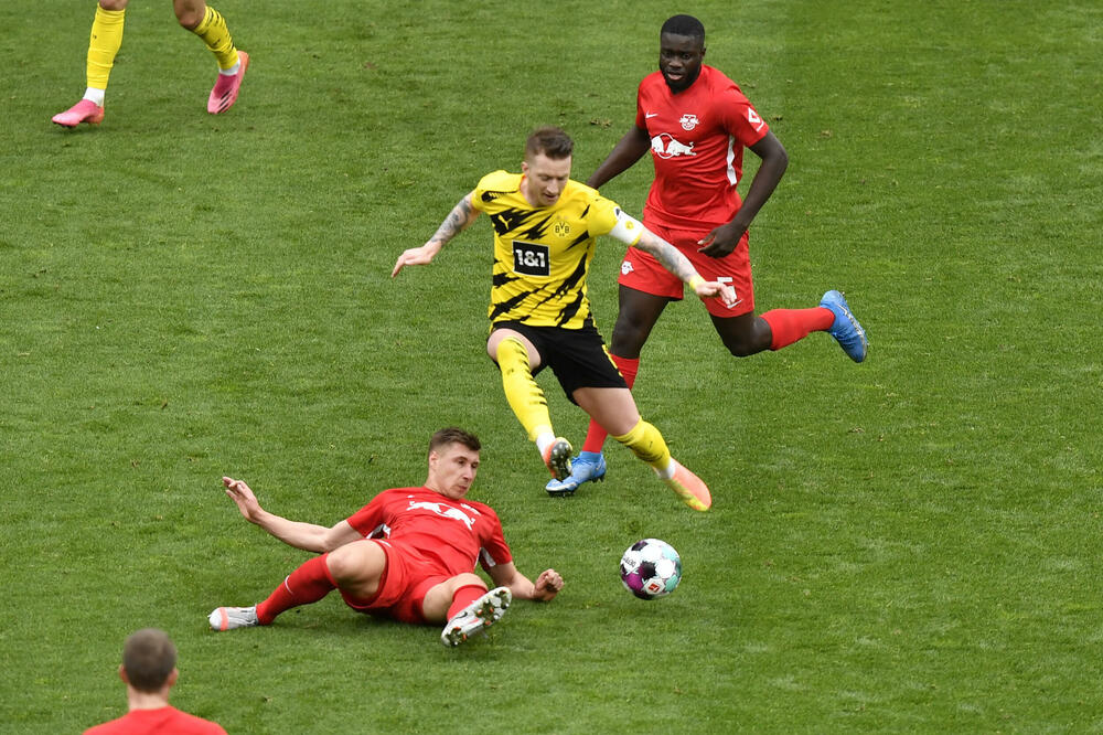 Rojs je kapitenski poveo ekipu, Foto: REUTERS