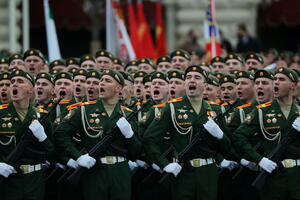 FOTO Vojna parada u Moskvi: "Uvijek ćemo pamtiti veličanstvenu...