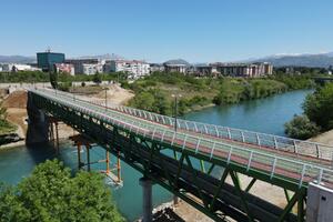 Otvoren novi pješački most na Morači