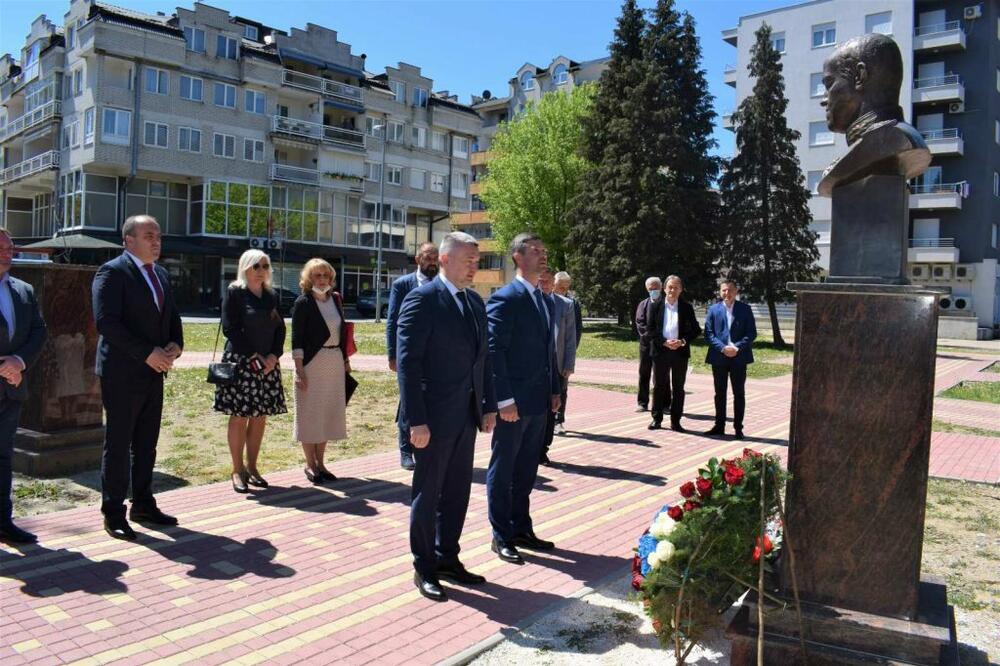 Polaganje vijenca, Foto: Opština Berane