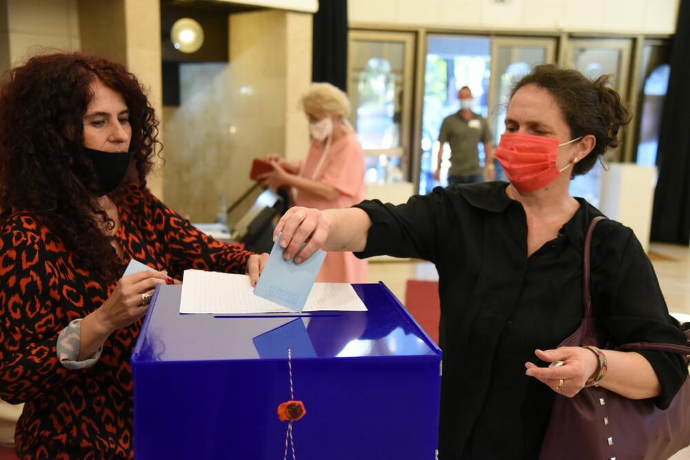 Sa lokalnih izbora u Herceg Novom, Foto: Luka Zeković