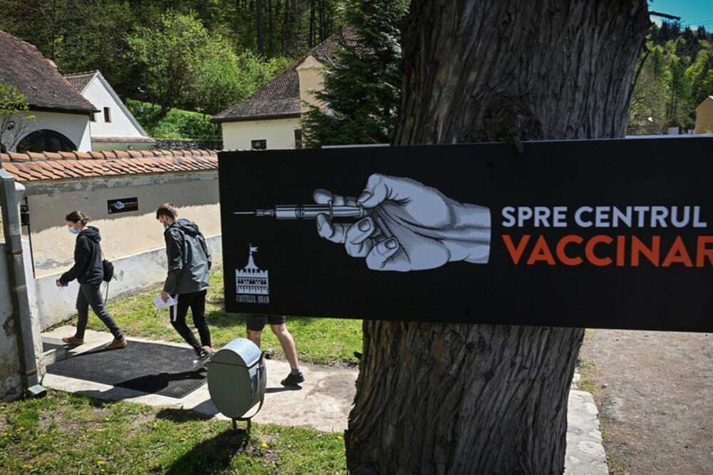 Bilo koji posetilac dvorca može da dobije besplatnu Fajzer vakcinu, Foto: Getty Images