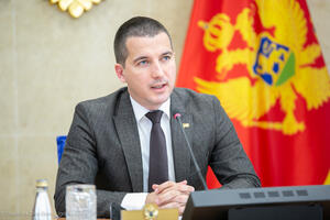Bečić: Crna Gora izražava solidarnost i saosjeća u bolu sa...