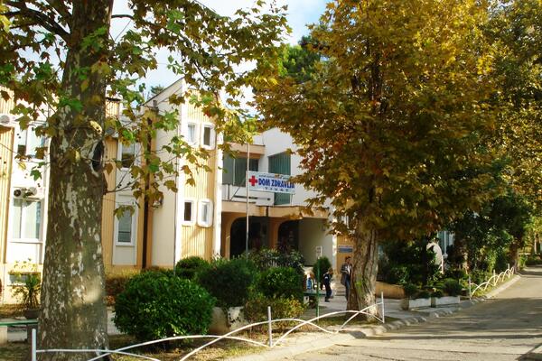 U DZ Tivat počela vakcinacija protiv sezonskog gripa