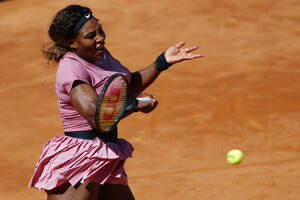 Serena izgubila u hiljaditom meču u karijeri
