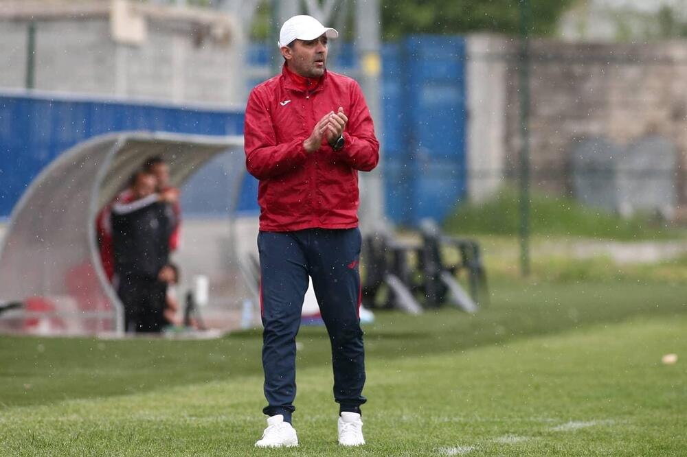 Nedovićev plan rušili korona, povrede, odlasci..., Foto: FK Iskra