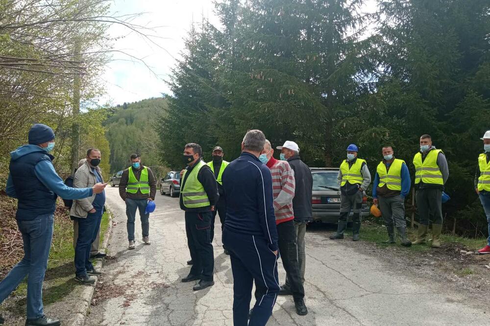 Mještani blokirali put ka vodozahvatima, Foto: Dragana Šćepanović