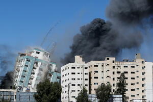 Izraelske rakete pogodile zgradu u kojoj su se nalazile prostorije...