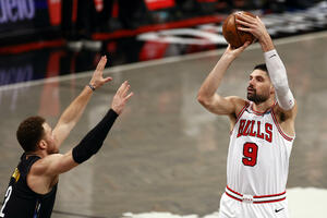 Vučević se ispromašivao, Netsi lako protiv razočaranih Bulsa