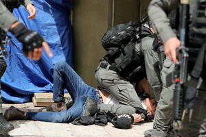 Izraelski vojnici ubili Palestinca osumnjičenog da je bacao...