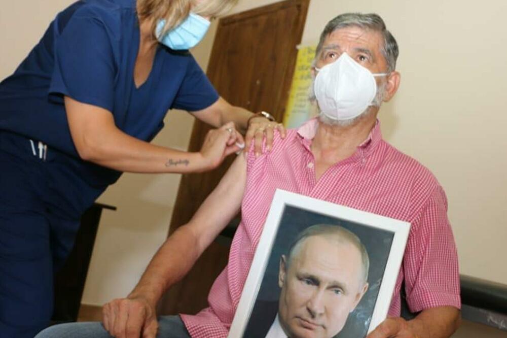 Vakcinacija Sputnjikom V u Buenos Ajresu, Foto: Tviter