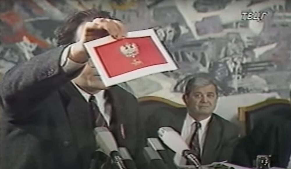 Slavko Perović u crnogorskom parlamentu 1991. godine