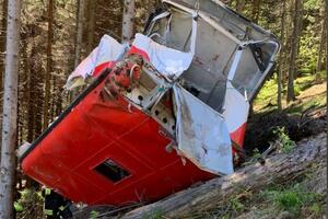 Najmanje 13 mrtvih u padu žičare u Italiji, troje ljudi teško...