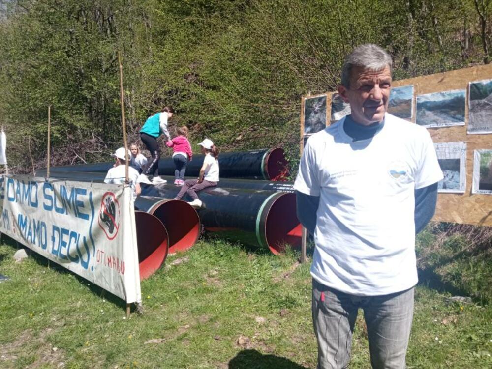 <p>Čule su se i oštre kritike na račun dijela zaposlenih u Ministarstvu za kapitalne investicije, ali i Direktorata za inspekcijske poslove i građevinskog inspektora Novaka Lakušića</p>