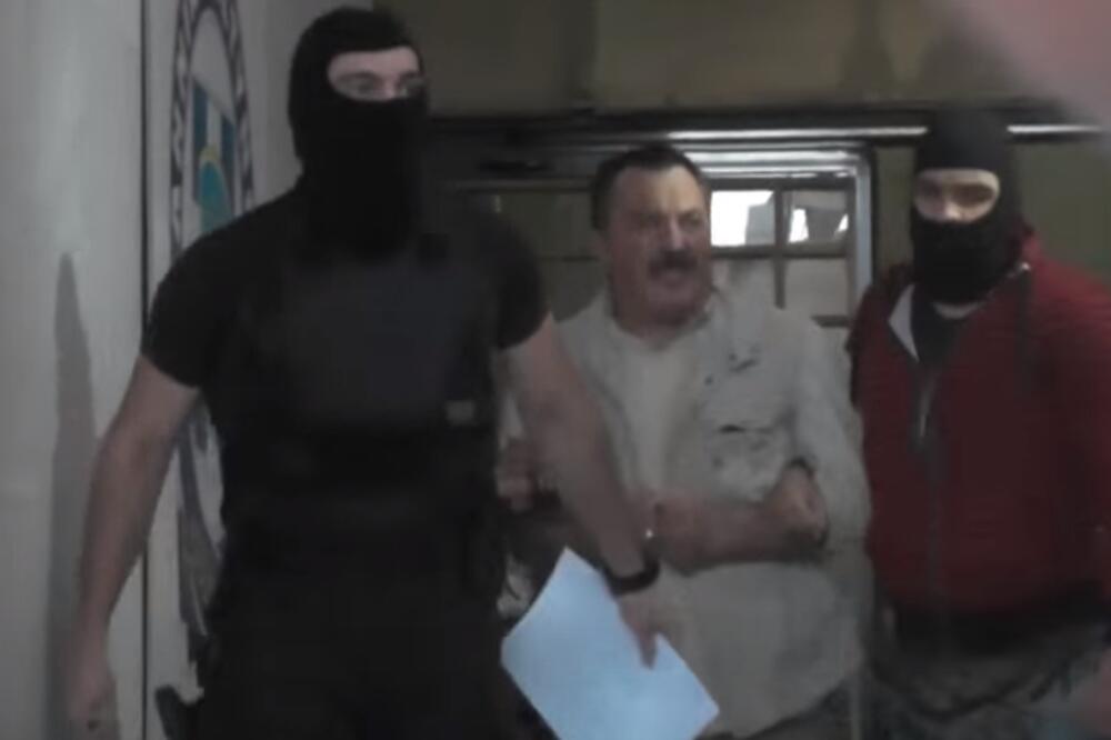 Papas tokom prvog hapšenja, Foto: Printscreen YouTube