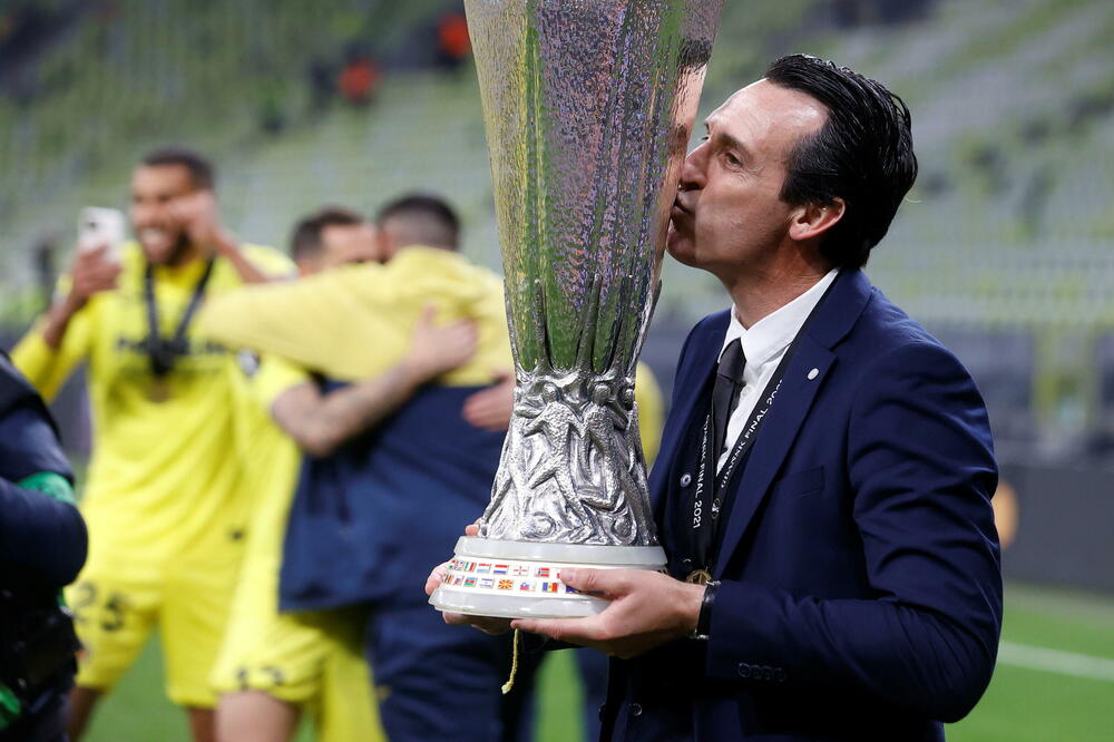Emeri nakon osvajanja Lige Evrope sa Viljarealom prethodne sezone, Foto: Reuters