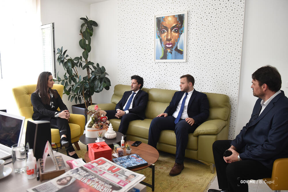 Posjeta redakciji dnevnog lista "Dan", Foto: Vlada CG