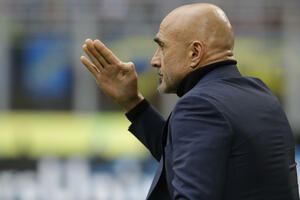 Spaleti umjesto Gatuza na klupi Napolija