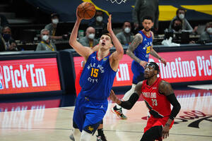 Denver slavio nakon dva produžetka, Jokić nadomak tripl-dabla,...