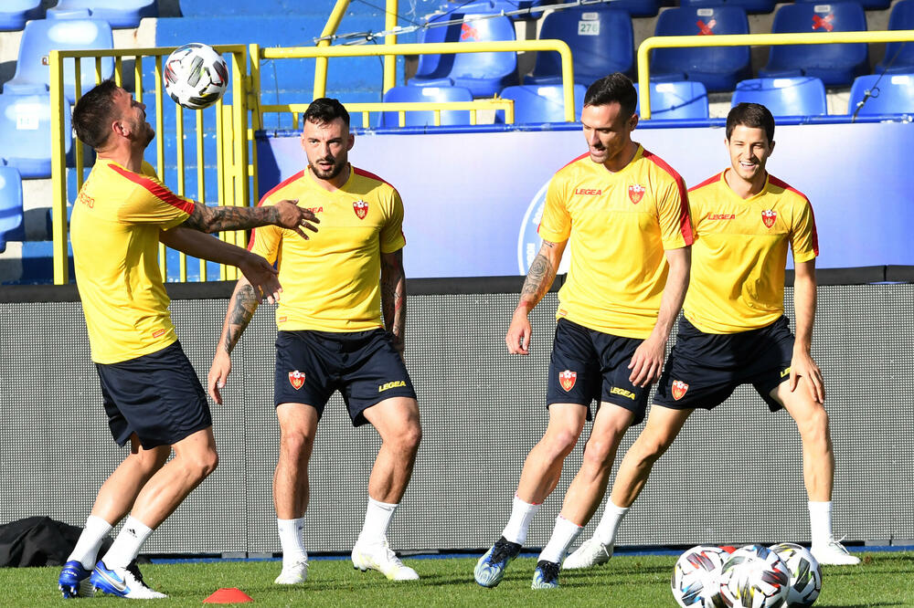 Simić. Hakšabanović, Vešović i Kosović na treningu na Grbavici, Foto: Savo Prelević