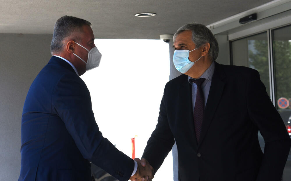 <p>"Vaša misija ostaje temelj i sjećanje na onu tačku otkuda smo kao narod krenuli i odgovor kamo nam valja stići“, kazao je premijer</p>