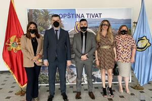 Četiri inspektora stalno u Tivtu tokom špica sezone