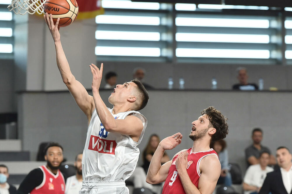 Petar Popović na današnjem meču, Foto: KSCG