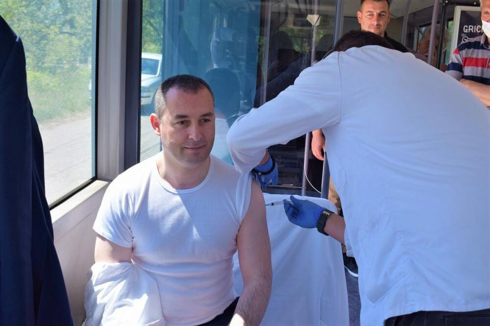 Šćekić se vakciniše, Foto: Opština Berane