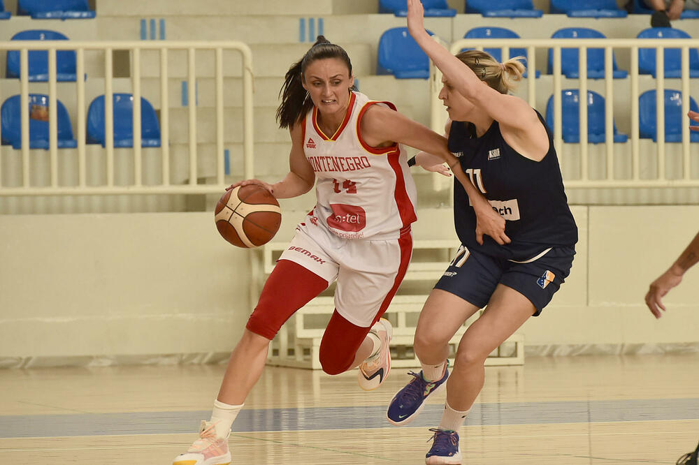 Milica Jovanović je upisala 12 poena i 11 skokova, Foto: KSCG