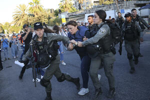 Novinarku Al Džazire u Jerusalimu policija zadržala nekoliko sati:...