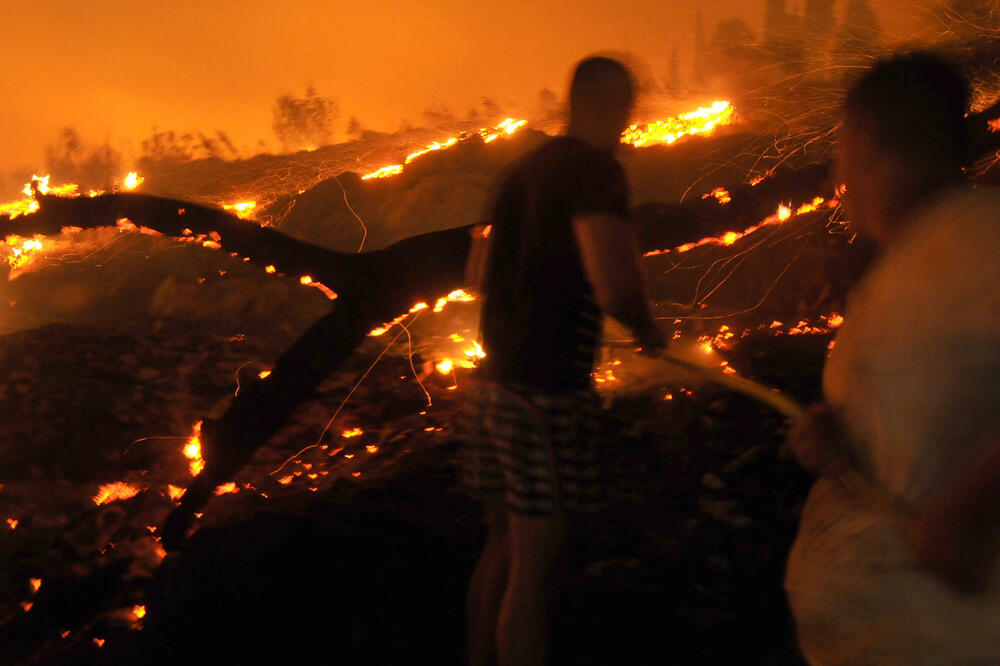 Veliki požar na brdu Gorica u Podgorici, u julu 2012., Foto: Boris Pejović